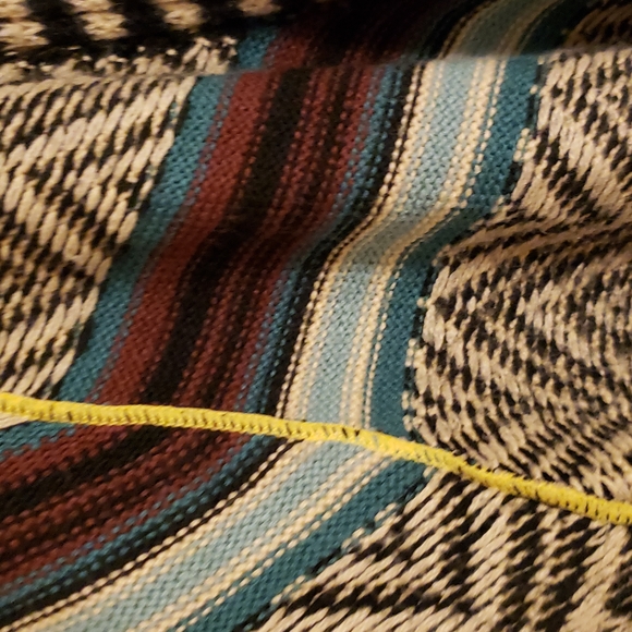 Aztec print sweater - Picture 2 of 3